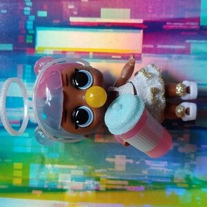 L.O.L. Surprise! Glitter Color Change Doll with 7 Surprises (Sugar Tots)